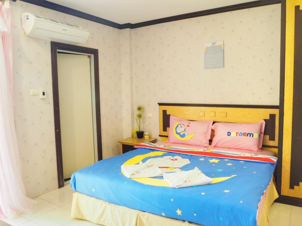 Готель Sea U Honey Patong Екстер'єр фото